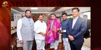 BRS MPs Meet Union Minister Nitin Gadkari to Discuss Issues on National Highways in Khammam,BRS MPs Meet Union Minister,Union Minister Nitin Gadkari,Nitin Gadkari to Discuss Issues,Nitin Gadkari National Highways,Mango News,Mango News Telugu,National Politics News,National Politics And International Politics,National Politics Article,National Politics In India,National Politics News Today,National Post Politics,Nationalism In Politics,Post-National Politics,Indian Politics News,Indian Government And Politics,Indian Political System,Indian Politics 2023,Recent Developments In Indian Politics,Shri Narendra Modi Politics,Narendra Modi Political Views,President Of India,Indian Prime Minister Election