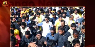 TDP Senior Leaders JC Brothers Grand Welcomes Nara Lokesh During Yuvagalam Padayatra Entered in Tadipatri Constituency,TDP Senior Leaders JC Brothers,Senior Leaders JC Brothers,JC Brothers Grand Welcomes Nara Lokesh,Nara Lokesh During Yuvagalam Padayatra,Yuvagalam Padayatra Entered in Tadipatri,Mango News,Mango News Telugu,Yuva Galam Padayatra,Nara Lokesh Yuva Galam Padayatra,TDP National General Secretary Nara Lokesh,Nara Lokesh Yuva Galam Padayatra,Nara Lokesh,Nara Lokesh Twitter,Nara Lokesh Padayatra,Nara Lokesh Myneta,Nara Lokesh,Nara Lokesh Latest News,Nara Lokesh Latest News And Updates,Nara Lokesh Latest Updates,Nara Lokesh Padayatra Latest News and Updates