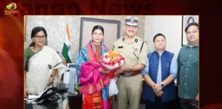 Telangana CS Shanti Kumari and DGP Anjani Kumar Congratulates Women's World Boxing Champion Nikhat Zareen,Telangana CS Shanti Kumari,CS Shanti Kumari Congratulates Women's World Boxing,DGP Anjani Kumar Congratulates Women's World Boxing,Women's World Boxing Champion Nikhat Zareen,Mango News,Mango News Telugu,Telangana CS Shanti Kumari Latest News,DGP Anjani Kumar News Today,Womens World Boxing,Womens World Boxing 2023,Womens World Boxing Latest News,Womens World Boxing Live Updates