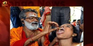 Bathina Family Meets Minister Talasani Decides To Distribute Chepa Prasadam From June 9 at Nampally Exhibition Grounds,Bathina Family Meets Minister Talasani,Chepa Prasadam From June 9 at Nampally,Chepa Prasadam at Nampally Exhibition Grounds,Minister Talasani To Distribute Chepa Prasadam,Mango News,Mango News Telugu,Fish prasadam to be administered,Annual Fish Prasadam,Fish Prasadam To Be Distributed,Fish medicine,Chepa Prasadam at Nampally Exhibition,Nampally Chepa Prasadam,Chepa Prasadam,Nampally Chepa Prasadam Latest News,Nampally Chepa Prasadam Latest Updates,Nampally Chepa Prasadam Live News,Bathina Family,Bathina Family Latest News,Bathina Family Latest Updates
