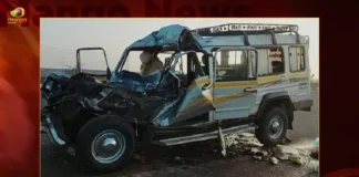 Seven People Lost Lives and Five Severely Injured in Fatal Accident Near Chitravathi Bridge Kadapa District,Fatal Accident Near Chitravathi Bridge,Seven People Lost Lives,Five Severely Injured,Fatal Accident Near Chitravathi Bridge Kadapa District,Mango News,Mango News Telugu,Fatal Accident In Kadapa District,Fatal road accident in Kadapa district,Seven killed, five injured in fatal road accident,Fatal Accident Latest News And Updates,Kadapa Latest News And Updates