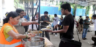 Tiffin Of Rs.5 For Hyderabadis, Tiffin Of Rs.5, 5 Rs Tiffin Hyderabad, Hyderabadis 5 Rs Tiffin, Tiffin Of Rs.5, Telangana Government, Good News, Hyderabadis, Annapurna Centers, Lunch, Tiffin, Telangana, BRS, Congress, TS Politics, TS Live Updates, Political News, Mango News, Mango News Telugu