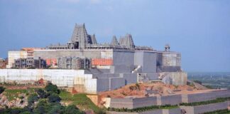 Similar To TTD Board Yadadri Temple Board, Similar To TTD Board, Yadadri Temple Board Similar To TTD Board, Yadagirigutta Temple, TTD-like Body For Yadadri Temple, CM Revanth Reddy, Good News For Yadadri Devotees, TTD Board, Yadadri Temple Board, Temple Board For Yadagirigutta, Telangana, TS Politics, TS Live Updates, Political News, Mango News, Mango News Telugu