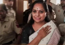 Who Are The Factors For Kavitha To Get Bail A Political War Is Going On In Telangana On This Issue, Political War Is Going On In Telangana On This Issue, Factors For Kavitha To Get Bail, Political War, Bandi Sanjay, BJP, BRS MLC Kavitha, Congress, Delhi Liquor Scam Case, KTR, Supreme Court, Supreme Court, Kavitha Bail News, Telangana, TS Politics, TS Live Updates, Political News, Mango News, Mango News Telugu