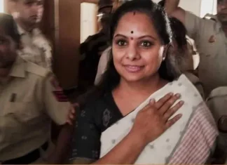 Who Are The Factors For Kavitha To Get Bail A Political War Is Going On In Telangana On This Issue, Political War Is Going On In Telangana On This Issue, Factors For Kavitha To Get Bail, Political War, Bandi Sanjay, BJP, BRS MLC Kavitha, Congress, Delhi Liquor Scam Case, KTR, Supreme Court, Supreme Court, Kavitha Bail News, Telangana, TS Politics, TS Live Updates, Political News, Mango News, Mango News Telugu