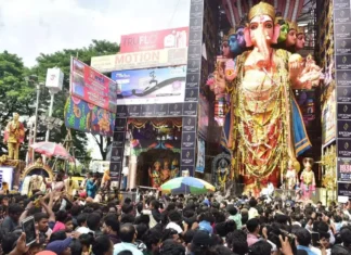 Do You Know The Hundi Income Of Ganesha Of Khairatabad, Hundi Income Of Ganesha Of Khairatabad, Hundi Income, Khairatabad Ganesh Hundi Income, Khairatabad Ganesh Income, Rs. 1.10 Crore, Hundi Income Of Khairatabad Ganesh, Khairatabad Ganesh, Khairatabad Ganesh Broke Records, Ganesh Immersion, Hussain Sagar, Hyderabad Ganesh Festival, Hyderabad, Traffic Rules, Lord Vinayaka, Balapur Ganesh, Khairatabad Ganesh, Telangana Government, Telangana Police, Hyderabad Live Updates, Latest Hyderabad News, TS Live Updates, Mango News, Mango News Telugu