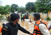 వరద బాధితులకు పరిహారం పై కసరత్తు The Government Is Working On Compensation For The Flood Victims In AP, Compensation For The Flood Victims In AP, Flood Victims In AP, Flood Victims Compensation, Compensation, AP Flood Victims, Government Compensation For The Flood Victims, AP CM Chandra Babu Naidu, AP Floods, AP Floods Damage, AP Governament, CBN, Vijayawada Floods, Pawan Kalyan, AP Live Updates, AP Politics, Political News, Live Updates, Breaking News, Headlines, Live News, Mango News, Mango News Telugu