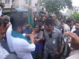 CM Revanth Appealed To The Center To Declare The Flood As A National Calamity, CM Revanth Appealed, Flood As A National Calamity, CM Revanth Reddy, Floods In Telangana, Rains, IMD, Rain Alert, Rains In Telangana, Alert For Telangana, Yellow Alert, Rain Alert Telangana, Telangana Weather Forecast, Weather Today, Heavy Rains For Another Three Days, Heavy Rains, Heavy Rains In Telangana, Weather Report, Red Alert In Hyderabad, TS Live Updates, Political News, Mango News, Mango News Telugu