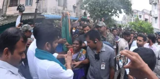 CM Revanth Appealed To The Center To Declare The Flood As A National Calamity, CM Revanth Appealed, Flood As A National Calamity, CM Revanth Reddy, Floods In Telangana, Rains, IMD, Rain Alert, Rains In Telangana, Alert For Telangana, Yellow Alert, Rain Alert Telangana, Telangana Weather Forecast, Weather Today, Heavy Rains For Another Three Days, Heavy Rains, Heavy Rains In Telangana, Weather Report, Red Alert In Hyderabad, TS Live Updates, Political News, Mango News, Mango News Telugu