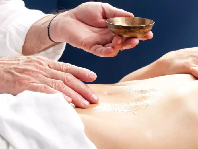 Navel Is Not Only Beauty It Is Also The Center Of Health, Center Of Health, Navel Therapy, Navel Oiling for Weight Loss, Ayurveda's Secret, Lots Of Benefits, Navel Is Also The Center Of Health, Navel Is Not Only Beauty, The Secret Behind Oiling To Navel, Oiling To Navel, Health News, Health Tips, Healthy Food, Healthy Diet, Fitness Tips, Mango News, Mango News Telugu