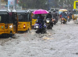 Rains In Telangana For Three Days, Heavy Rains In Telangana And Andhra Pradesh, IMD Alert, IMD Forecasts Heavy Rains In Telangana, Heavy Rains, Telangana Rain Updates, Weather Updates, Rains, IMD, Rain Alert, Rains In Telangana, Alert For Telangana, Rain Alert Telangana, Telangana Weather Forecast, Weather Today, Heavy Rains For Another Three Days, Heavy Rains, Heavy Rains In Telangana, Weather Report, TS Live Updates, Political News, Mango News, Mango News Telugu