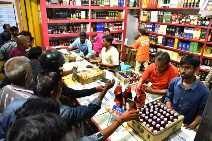 Huge Response To Liquor Shops In AP, Huge Applications For Liquor Shop Tenders, Huge Response To Liquor Shops, Liquor Shop Tenders, Huge Applications For Liquor Shops, Liquor Shops Tenders, AP Liquor Shop Tenders, Liquor Shop, Liquor Tenders, Branded Liquor, Jana Sena, Liquor, TDP, YCP, Andhra Pradesh, AP Live Updates, AP Politics, Political News, Live Updates, Breaking News, Headlines, Live News, Mango News, Mango News Telugu