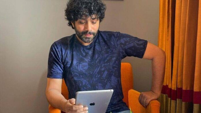 A Discussion On Aditya Oms Remuneration, Aditya Oms Remuneration, A Discussion On Aditya, Remuneration, Aditya Om Remuneration, Bigg Boss Telugu 8, Nabeel, Nagamanikantha, Nikhil, Prerna, Pridhviraj, Vishnu Priya, Bigg Boss Telugu Season 8, Bigg Boss 8, Bigg Boss Contestants, Bigg Boss Season 8, Movie News, Latest Bigg Boss News, Bigg Boss News Updates, Nagarjuna, Tollywood, Mango News, Mango News Telugu