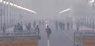 Air Quality Falling In Delhi, Air Quality, Delhi Air Quality, Commission For Air Quality Management, Delhi Pollution, Delhi Pollution Control Committee, Air Pollution In Delhi, Delhi Air Pollution Increasing, Day By Day Delhi Pollution Increasing, Air Pollution In Delhi Is Increasing, AQI, Delhi Air Pollution, Delhi Pollution, Pollution, Delhi, Delhi Live Updates, Delhi Politics, National News, India, Congress, BJP, PM Modi, Live Updates, Breaking News, Live News, Mango News, Mango News Telugu