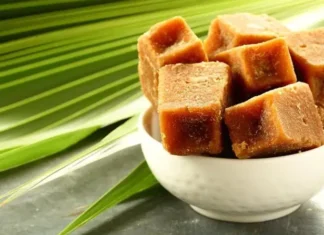 Jaggery Is Very Good For Health But If You Eat Jaggery Every Day You Will Be Sick, If You Eat Jaggery Every Day You Will Be Sick, You Will Be Sick If You Eat Jaggery Every Day, If You Eat Jaggery Every Day, Benefits Of Jaggery, Adavantages Of Jaggery, Effects Of Jaggery, Eat Jaggery Every Day, Jagger, Jaggery Is Very Good For Health, Lifestyle, Health, Healthy Food, Healthy Diet, Fitness, Mango News, Mango News Telugu