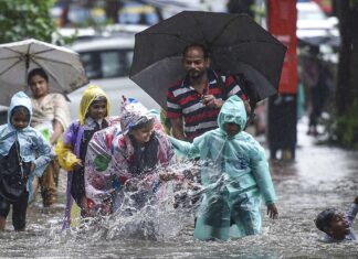 తెలంగాణలో మళ్లీ వర్షాలు.. 10 రాష్ట్రాలకు ఐఎండీ హెచ్చరిక Rains Again In Telangana, IMD Alert, IMD Alert For 10 States, Rains In Telangana, Heavy Rains, Telangana Rain Updates, Weather Updates, Rains, IMD, Rain Alert, Rains In Telangana, Alert For Telangana, Rain Alert Telangana, Telangana Weather Forecast, Weather Today, Heavy Rains For Another Three Days, Heavy Rains, Heavy Rains In Telangana, Weather Report, TS Live Updates, Political News, Mango News, Mango News Telugu