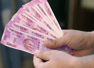 Rs 2 Thousand Notes Worth Rs 6970 Crores Are Outside