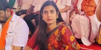 Relief For Actress Kasturi Court Grants Bail, Actress Kasturi Court Grants Bail, Court Grants Bail To Kasturi, Relief For Actress Kasturi, Actress Kasthuri, Actress Kasthuri Got Bail, Grilahakshmi, Bail, Bail To Kasturi, Tollywood, Tollywood News, Tollywood Latest News, Tollywood Updates, Live Updates, Breaking News, Headlines, Live News, Mango News, Mango News Telugu