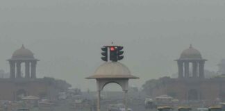 Fog Covered Delhi Visibility Dropped To Zero, Delhi Visibility Dropped To Zero, Air Pollution, Air Quality Index, Central Pollution Control Board, Fog Covered Delhi, Thick Smog, Visibility Dropped To Zero, Delhi Fog, Fog Report Delhi, Air Pollution In Delhi Is Increasing, AQI, Delhi Air Pollution, Delhi Pollution, Pollution, Delhi, Delhi Live Updates, Delhi Politics, National News, India, Congress, BJP, PM Modi, Live Updates, Breaking News, Live News, Mango News, Mango News Telugu