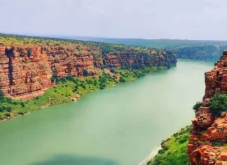 Centre Approves Rs 77.91 Crore For Development Of Gandikota, Development Of Gandikota, Gandi Kota AP, Gandi Kota Development, AP Tourism Development, Centre Releases Funds To Gandikota, Gandikota Development, AP Tourism, CM Chandrababu, Andhra Pradesh, AP Live Updates, Live Updates, Breaking News, Headlines, Live News, Mango News, Mango News Telugu