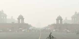 Heavy Air Pollution In Delhi