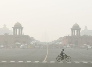 Heavy Air Pollution In Delhi