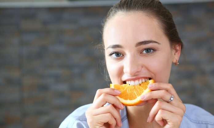orange Can You Eat Oranges In Winter What Do Doctors Say, Can You Eat Oranges In Winter, What Do Doctors Say, Eat Oranges In Winter, Doctors, Eat Oranges, Oranges During Winter, Having Oranges In Winter, Health Benefits of Eating Oranges, Myths Around Oranges, Eat An Orange Every Day, Oranges Health Benefits, Health, Health Tips, Healthy Food, Healthy Diet, Fitness, Mango News, Mango News Telugu