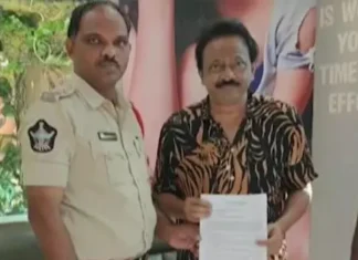 Police Have Issued Notices To Ram Gopal Varma, Police Have Issued Notices, Notices To Ram Gopal Varma, Issued Notices, RGV, AP CM Chandra Babu Naidu, AP Police Notice, Pavan Kalyan, Ram Gopal Varma, Sri Reddy, CM Chandrababu, Andhra Pradesh, AP Live Updates, Live Updates, Breaking News, Headlines, Live News, Mango News, Mango News Telugu
