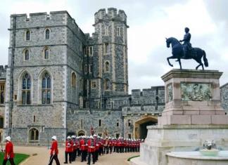 The Burglary Of Windsor Castle, Windsor Castle, Britain’s Royal Family, Investigation Of CCTV Footage, Security Failure, Thugs Who Crossed The Fencing, Truck And Bike Theft, Theft At Windsor Castle, Burglars Steal Two Vehicles, Masked Burglars Break Into Windsor Castle, Windsor Castle Stealing Two Vehicles, Burglars Raid Royal Windsor Castle, Britain, Britain News, Britain Live Updates, National News, International News, Live Updates, Breaking News, Headlines, Live News, Mango News, Mango News Telugu