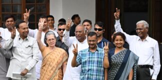 Growing Dissatisfaction Among Allies Over Congresss Style, Growing Dissatisfaction, Allies Over Congresss Style, Tensions Rise Within INDIA Bloc, Akhilesh Yadav, Congress, INDIA Alliance, Lalu Prasad Yadav, Mamata Banerjee, Sharad Yadav, India Alliance New President, Mamatha Benarji, YSRCP, India Alliance New President Mamatha Benarji, National News, India, Congress, BJP, PM Modi, Live Updates, Breaking News, Live News, Mango News, Mango News Telugu