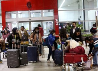 Protests In American Colleges Call To Come To Campus Before The Swearing In Ceremony, Protests In American Colleges, Call To Come To Campus Before The Swearing In Ceremony, Swearing In Ceremony, Trump Swearing In Ceremony, International Students, Travel Restrictions, Trump Administration, US Immigration Policies, US Universities, New York, America, USA, America News, America Live Updates, National News, International News, Live Updates, Breaking News, Headlines, Live News, Mango News, Mango News Telugu