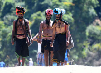 Live Updates For Swamijis With Live Chat, Live Chat, AI ​​Live Chat For Swamijis, Live Chat For Ayyappa Swamijis, Devotees Going To Sabarimala, Live Weather Updates, Save This Number For The AI ​​Chat Box, Sabarimala, Instructions To Ayyappa Swamy Devotees, Ayyappa Swamy, Ayyappa Swamy Devotees, Ayyappa Swamy Mala, Ayyappa, Sabarimala News, Sabarimala Latest Updates, Devotional, Bhakti Songs, Mango News, Mango News Telugu