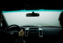 If You Have A Fogging Problem In Your Car Do This, If You Have A Fogging Problem, Fogging Problem In Your Car Do This, Fogging Problem, Car, Car Travel Problem, Travel, Car Fogging Problem, Have A Fogging Problem In Your Car, Traveling In The Winter, Winter Traveling, Traveling Tips, Tips For Traveling, Mango News, Mango News Telugu