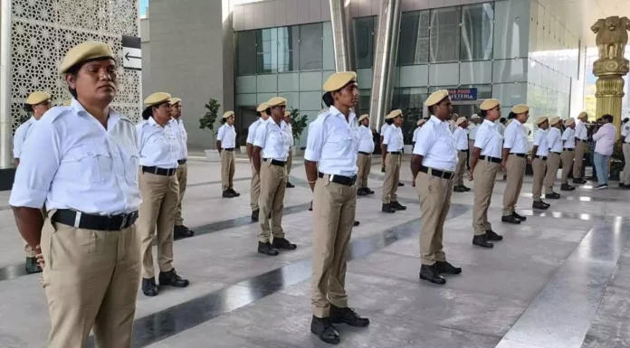 Transgenders in traffic duties: Telangana