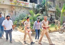 Lady Don Gurram Vijaya Lakshmi ₹400 Crore Illegal Villa Scam Arrested At Airport, Lady Don Gurram Vijaya Lakshmi, 400 Crore Illegal Villa Scam, Gurram Vijaya Lakshmi Arrested At Airport, Gurram Vijaya Lakshmi Illegal Villa Scam, Illegal Villa Scam, HMDA Fraud, Hyderabad Crime, Illegal Constructions, Lady Don Arrest, Real Estate Scam, Hyderabad Live Updates, Latest Hyderabad News, Telangana, TS Live Updates, Political News, Live Updates, Breaking News, Headlines, Live News, Mango News, Mango News Telugu