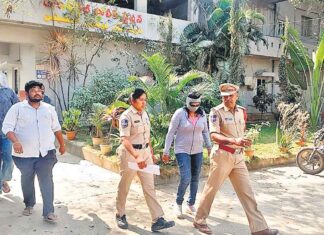Lady Don Gurram Vijaya Lakshmi ₹400 Crore Illegal Villa Scam Arrested At Airport, Lady Don Gurram Vijaya Lakshmi, 400 Crore Illegal Villa Scam, Gurram Vijaya Lakshmi Arrested At Airport, Gurram Vijaya Lakshmi Illegal Villa Scam, Illegal Villa Scam, HMDA Fraud, Hyderabad Crime, Illegal Constructions, Lady Don Arrest, Real Estate Scam, Hyderabad Live Updates, Latest Hyderabad News, Telangana, TS Live Updates, Political News, Live Updates, Breaking News, Headlines, Live News, Mango News, Mango News Telugu