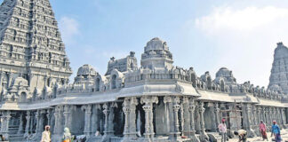 CM Special Focus On Yadagirigutta Temple, CM Special Focus, Yadagirigutta Temple, Yadagirigutta, Board Members, CM Revanth Reddy, Former CM KCR, Tirapati, TTD, Yadagirigutta Latest News, Liv Updates Of Yadagirigutta, Hyderabad Live Updates, Latest Hyderabad News, Telangana, TS Live Updates, Political News, Live Updates, Breaking News, Headlines, Live News, Mango News, Mango News Telugu