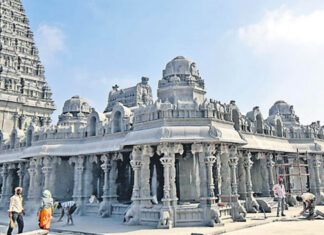 CM Special Focus On Yadagirigutta Temple, CM Special Focus, Yadagirigutta Temple, Yadagirigutta, Board Members, CM Revanth Reddy, Former CM KCR, Tirapati, TTD, Yadagirigutta Latest News, Liv Updates Of Yadagirigutta, Hyderabad Live Updates, Latest Hyderabad News, Telangana, TS Live Updates, Political News, Live Updates, Breaking News, Headlines, Live News, Mango News, Mango News Telugu