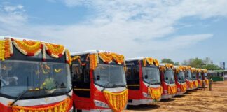 Special Buses For AP For Sankranti, Special Buses, Special Buses For Sankranti, Sankranti Special Buses, AP Special Buses For Sankranti, Metro Buses, Pallevelugu, Sankranti, TGSRTC, Sankranti 2025, Telangana Government, Hyderabad Live Updates, Latest Hyderabad News, Telangana, TS Politics, TS Live Updates, Political News, Mango News, Mango News Telugu
