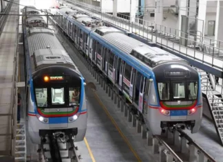 Hyderabad Metro Revamp New Coaches To Tackle Rush Phase 2 Expansion Underway, Hyderabad Metro Revamp, New Coaches To Tackle Rush, Phase 2 Expansion Underway, New Coaches, Additional Metro Coaches, Hyderabad Metro Daily Rush, Hyderabad Metro Expansion, Nagpur Pune Metro Lease, Old City Metro Phase 2, Metro Extended, Hyderabad Metro, Hyderabad Metro Extended, Metro Journey, Metro Expansion, Hyderabad Metro's 70 Km Expansion, Hyderabad Metro Phase 2, HMR, Revanth Reddy, Hyderabad, Hyderabad Live Updates, Latest Hyderabad News, Telangana, TS Politics, TS Live Updates, Political News, Mango News, Mango News Telugu