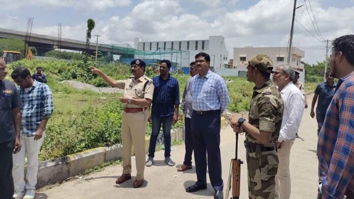 Hydra Takes Charge Grievance Platform Launched Police Station Countdown Begins, Hydra Takes Charge, Grievance Platform Launched, Police Station Countdown Begins, Encroachment Issues, Hyderabad News, Hydra Grievances, Hydra Police Station, Public Complaints, Hydra Commissioner Ranganath, Hydra, Hydra Demolition, Latest Hydra News, Hydra Live Updates, Hyderabad, Illegal Contructions, Hyderabad Live Updates, Latest Hyderabad News, Telangana, TS Politics, TS Live Updates, Political News, Mango News, Mango News Telugu