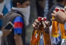 Liquor Floods New Year Week Brings Record Revenue To Telangana, Liquor Floods, New Year Week Brings Record Revenue To Telangana, Liquor Record Revenue To Telangana, Telangana Liquor Revenue, Alcohol Consumption Trends, Excise Department Record, New Year Celebrations, Revenue From Liquor, Telangana Liquor Sales, New Year, Night Of December 31St, Telangana Government, Hyderabad Live Updates, Latest Hyderabad News, Telangana, TS Politics, TS Live Updates, Political News, Mango News, Mango News Telugu