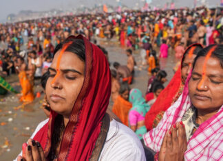 Do You Know How Many People Bathed On The New Moon Day Of Mauni, Holy Dip On Mauni Amavasya Day, Mauni Amavasya 2025, People Bathed On The New Moon Day Of Mauni?, Spiritual Path, Maha Kumbh Mela, Naga Saints, Prayagraj, Kumbh Mela, Kumbh Mela A Grand Festival, Maha Kumbh Mela Prayagraj 2025, Maha Kumbh Mela 2025,Ganga, Godavari, Kaveri, Prayagraj, Tungabhadra, Yamuna, India, National News, Live Updates, Breaking News, Headlines, Live News, Mango News, Mango News Telugu