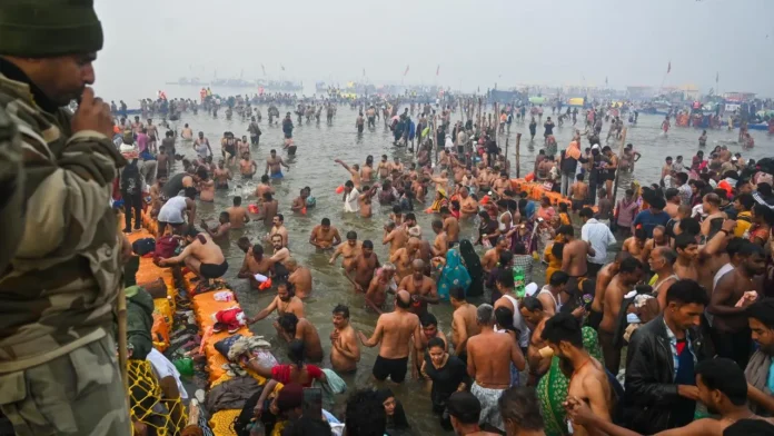 You Can Go To The Maha Kumbh Mela By Flight, How To Go To The Maha Kumbh Mela, Way To Kumbh Mela By Flight, Go To The Maha Kumbh Mela By Flight, Holy Dip On Mauni Amavasya Day, Mauni Amavasya 2025, Maha Kumbh Mela, Naga Saints, Prayagraj, Kumbh Mela, Kumbh Mela A Grand Festival, Maha Kumbh Mela Prayagraj 2025, Maha Kumbh Mela 2025,Ganga, Godavari, Kaveri, Prayagraj, Tungabhadra, Yamuna, India, National News, Live Updates, Breaking News, Headlines, Live News, Mango News, Mango News Telugu