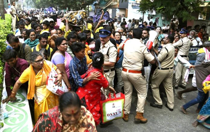 Vaikunta Dwara Stampede Six Lives Lost Government Actions In Full Swing, Vaikunta Dwara Stampede, Six Lives Lost, Government Actions In Full Swing, Government Ex-Gratia, Pilgrim Safety, Tirupati Stampede, TTD Arrangements, Vaikunta Ekadashi, Tirumala, Tirumala Tirupati, Venkateswara Swamy, Tirupati, Latest Tirupati News, Andhra Pradesh, AP Live Updates, Live Updates, Breaking News, Headlines, Live News, Mango News, Mango News Telugu