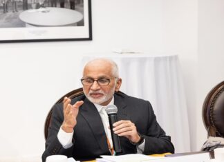 వైసీపీకి షాక్: విజయసాయిరెడ్డి రాజీనామా, రాజకీయాలకు శాశ్వతంగా గుడ్బై Shock To YSRCP Vijayasai Reddy Resigns And Bids Farewell To Politics