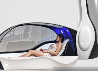 A Machine That Bathes You Japans Revolutionary Human Washing Technology