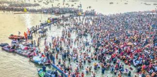 Crores Of Devotees Take Holy Dip Amid Tight Security At Maha Kumbh Mela, Crores Of Devotees Take Holy Dip, Tight Security At Maha Kumbh Mela, Maha Kumbh Mela Tight Security, Crores Of Devotees Take Holy Dip At Maha Kumbh Mela, Devotees, Holy Dip, Kumbh Mela 2025, Maha Kumbh Mela, Naga Saints, Prayagraj, Kumbh Mela, Kumbh Mela A Grand Festival, Maha Kumbh Mela Prayagraj 2025, Maha Kumbh Mela 2025,Ganga, Godavari, Kaveri, Prayagraj, Tungabhadra, Yamuna, India, National News, Live Updates, Breaking News, Headlines, Live News, Mango News, Mango News Telugu
