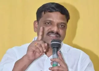 Show Cause Notices To Teenmar Mallanna One Week Deadline, Show Cause Notices To Teenmar Mallanna, One Week Deadline To Teenmar Mallanna, Show Cause Notices, Caste Census Report, Congress Party, One Week Deadline, Teenmar Mallanna, Hyderabad, Hyderabad Live Updates, Latest Hyderabad News, Telangana, TS Politics, TS Live Updates, Political News, Mango News, Mango News Telugu