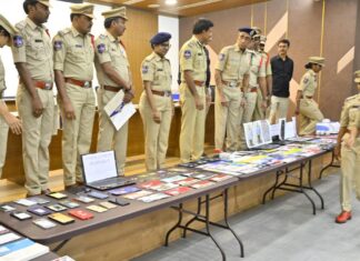 హైదరాబాద్లో భారీ పెట్టుబడి మోసం.. డౌట్ రాకుండా 1700 కోట్ల కుంభకోణం! Massive Financial Scam In Hyderabad Falcon Invoice Discounting Scheme Defrauds Investors Of Crores